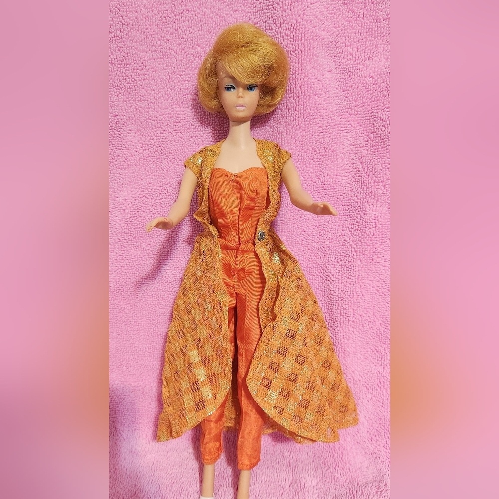 Vintage 1963 Mattel Blonde Barbie #850 Bubble Cut Doll in Dinner at Eight outfit